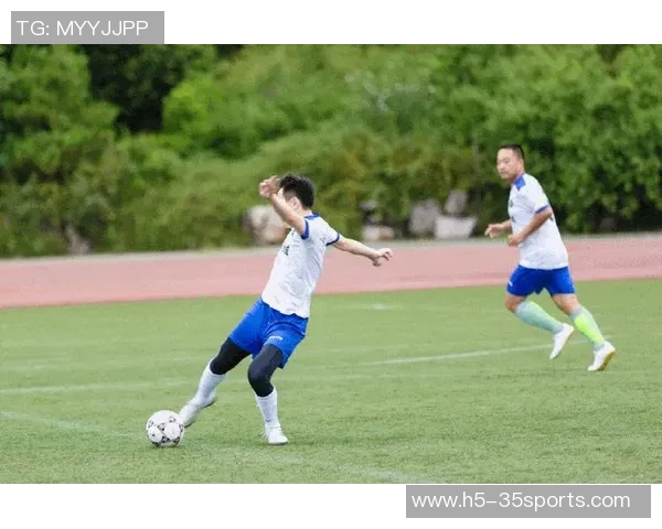 精准足球推荐公众号助你轻松掌握赛事动态赢取丰厚奖金 精准足球推荐公众号助你轻松掌握赛事动态赢取丰厚奖金